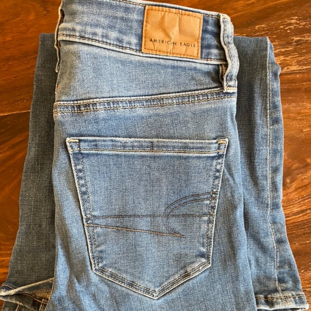 American Eagle women’s jeans “Featival Flare”. Like NEW. Only worn a few times.